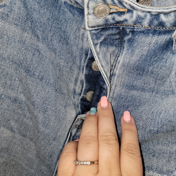 Misses sz 30 Pacsun Mom Capris Cropped Jeans Cute Distressed - Picture 4 of 12